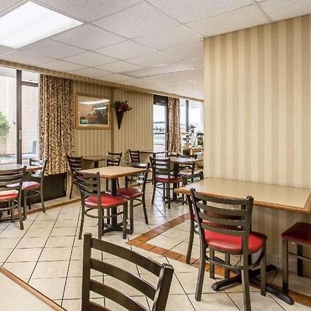 Rodeway Inn Лотон Экстерьер фото