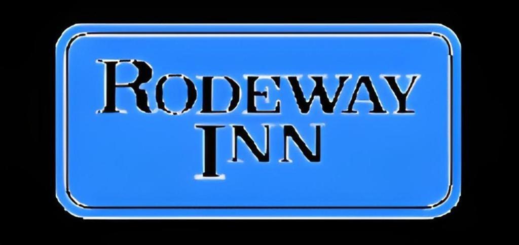 Rodeway Inn Лотон Экстерьер фото